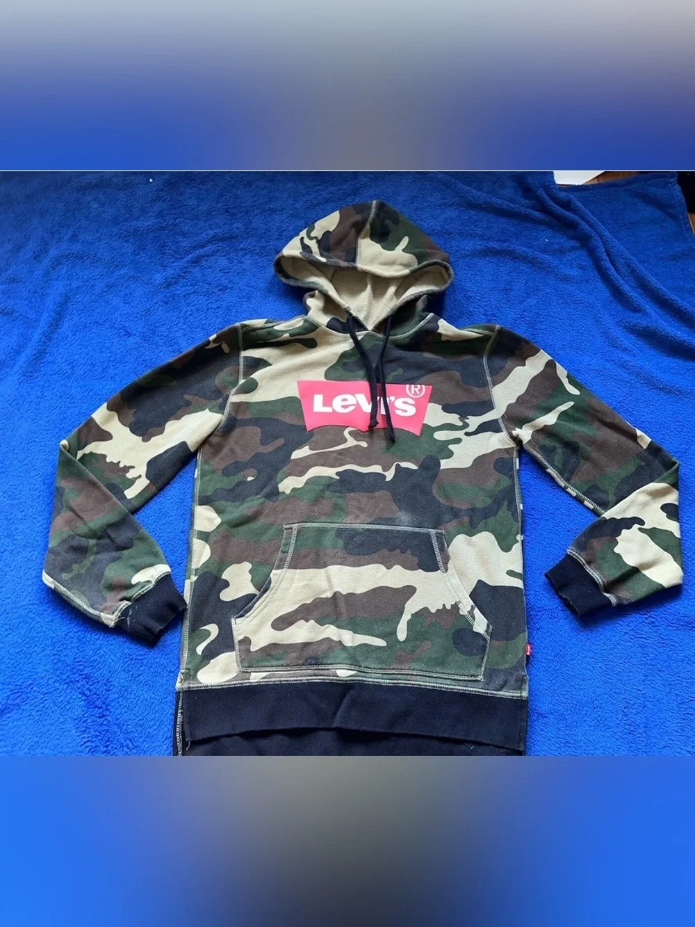 Levis Mens Camo Pullover Hoody Size Small S Logo Red Green